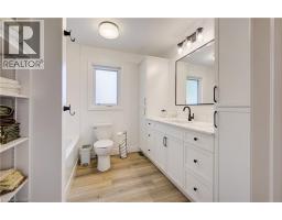 464 Northlake Drive, Waterloo, ON N2V2A4 Photo 28