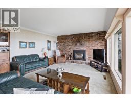 Kitchen - 13122 Riverside Drive East, Tecumseh, ON N8N2M7 Photo 6