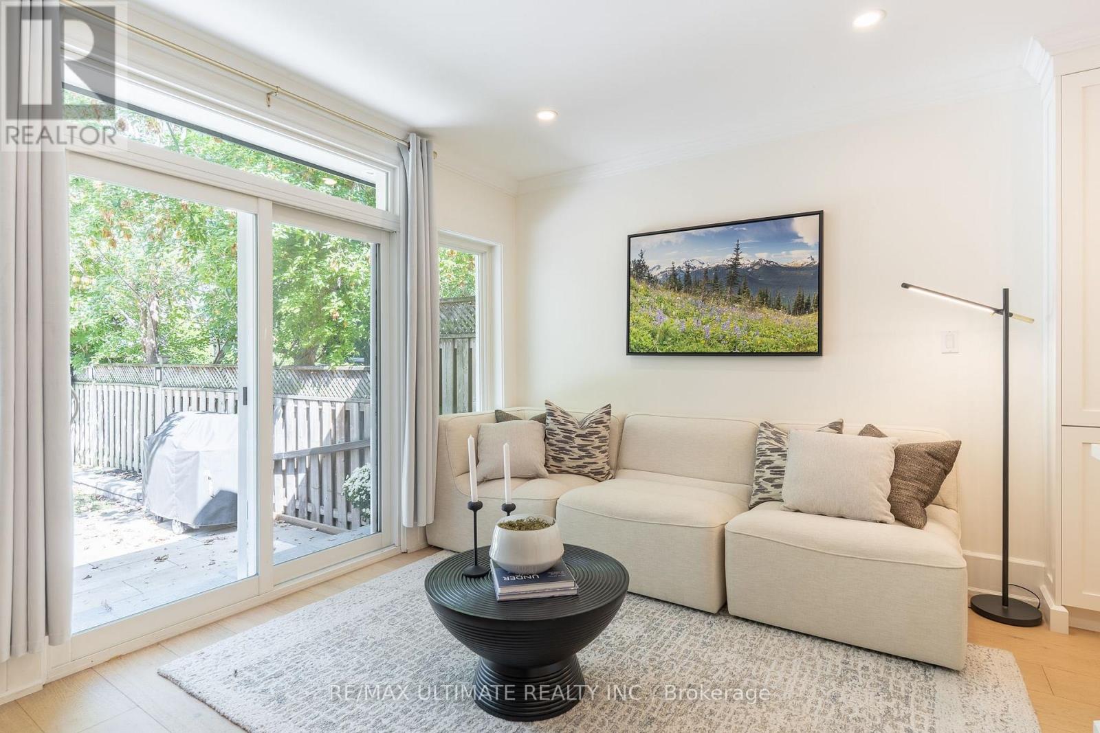 568 BALLIOL STREET - 27