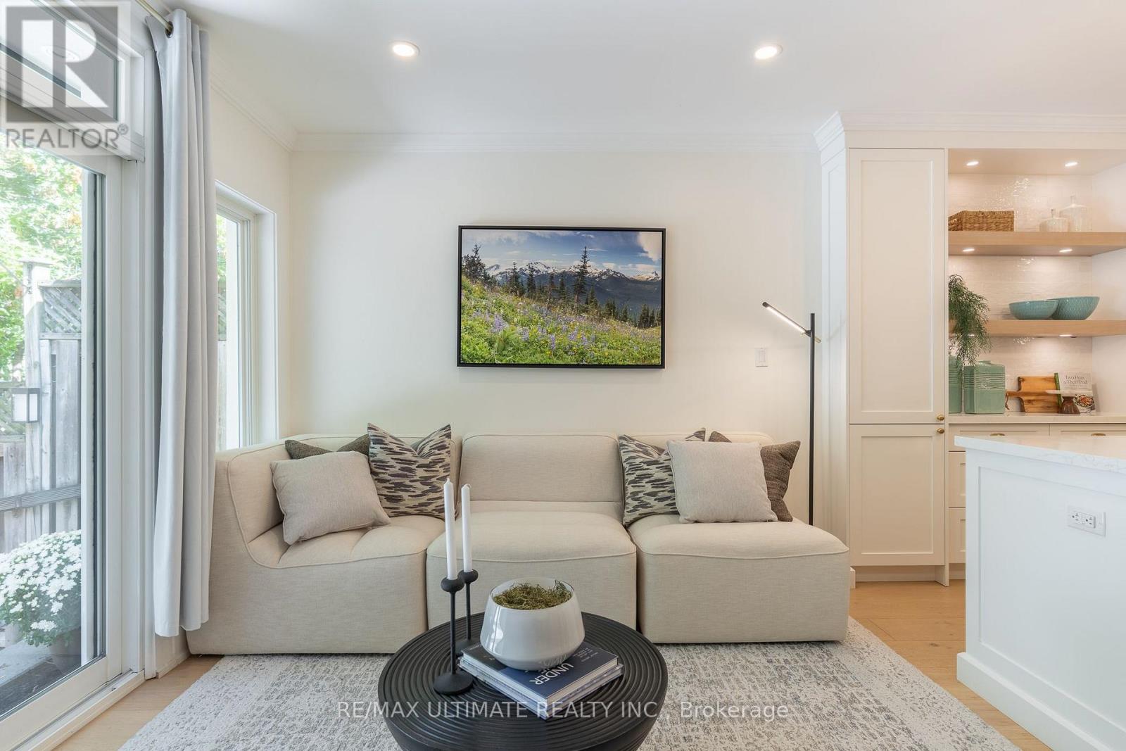 568 BALLIOL STREET - 28