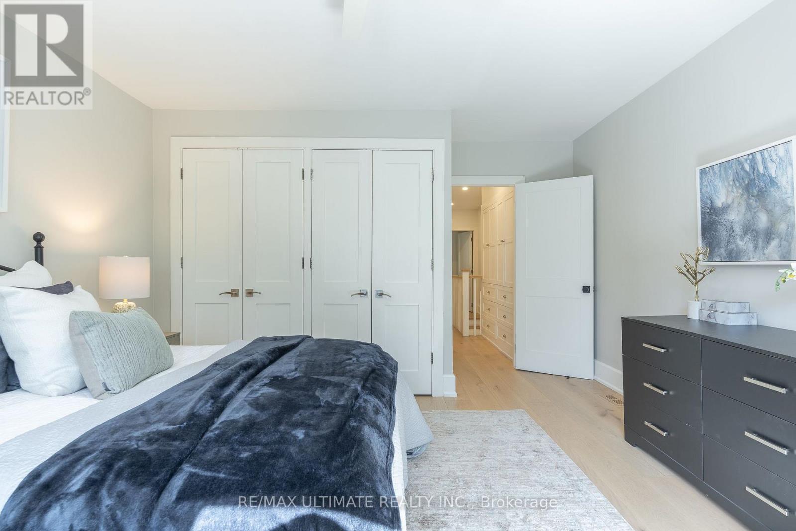 568 BALLIOL STREET - Image 32
