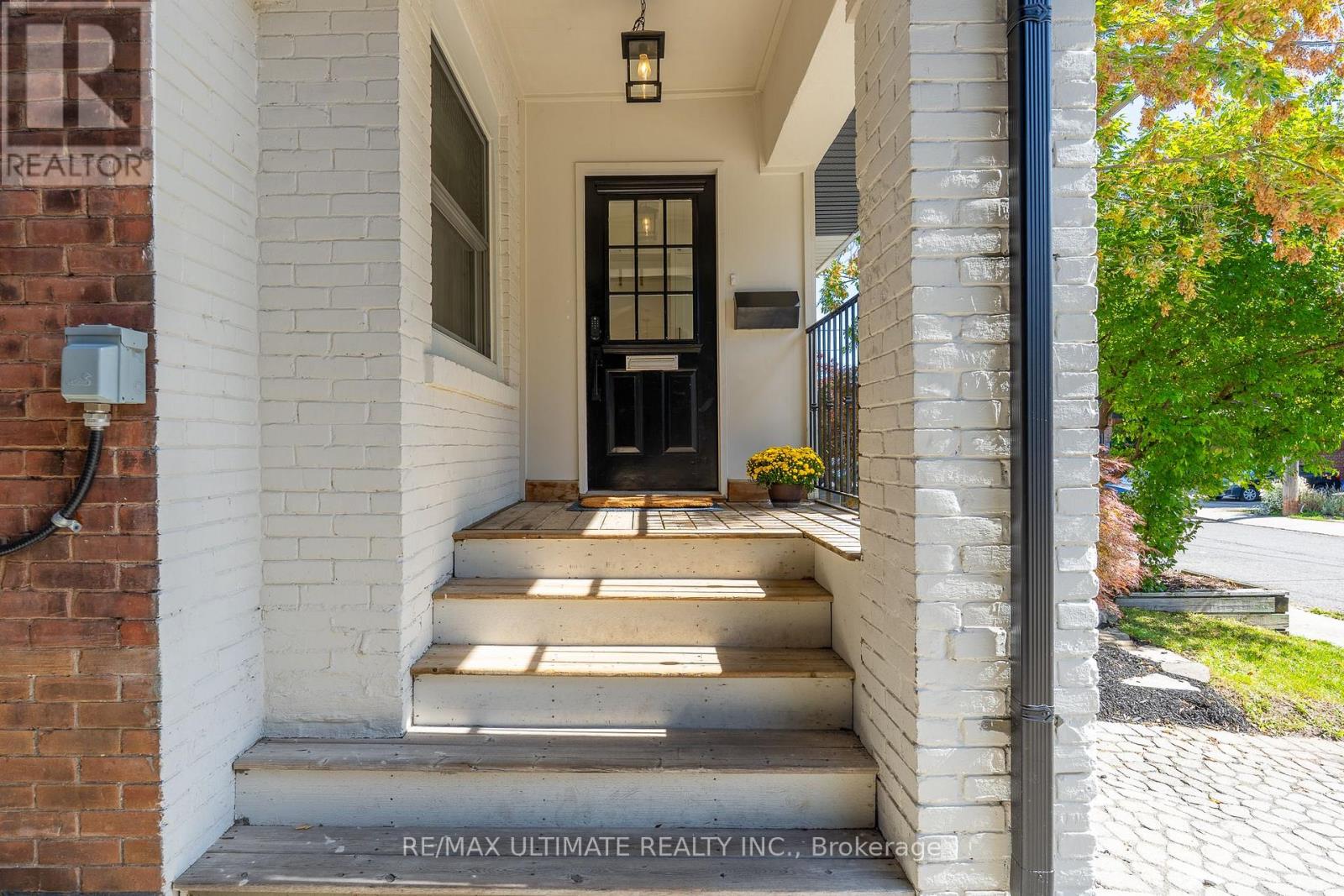 Photo of 568 BALLIOL STREET
