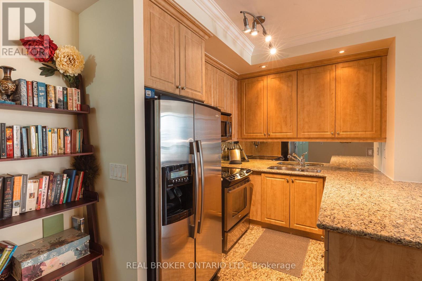 Photo of 1311 - 628 FLEET STREET