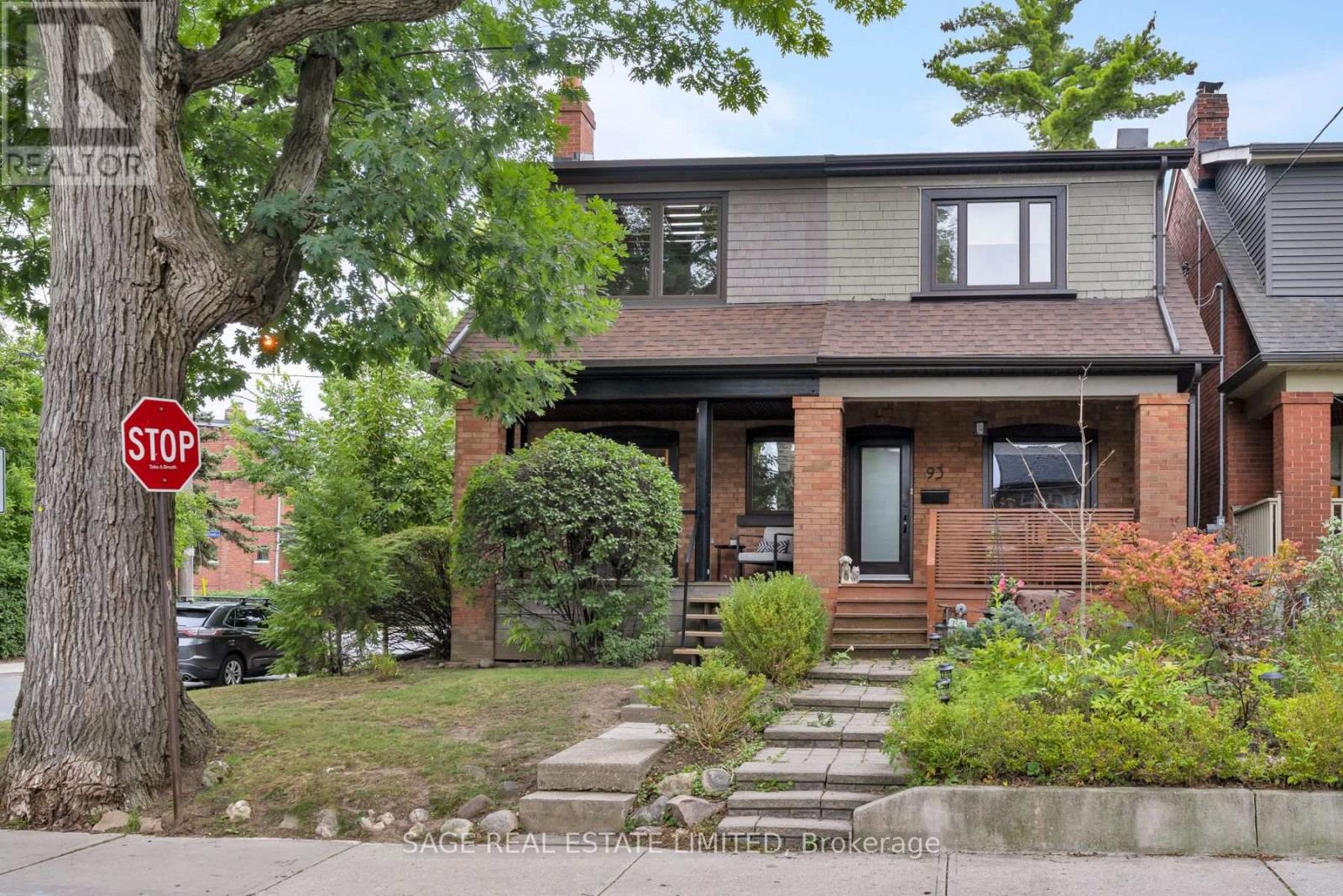 Photo of 91 Maplewood Avenue