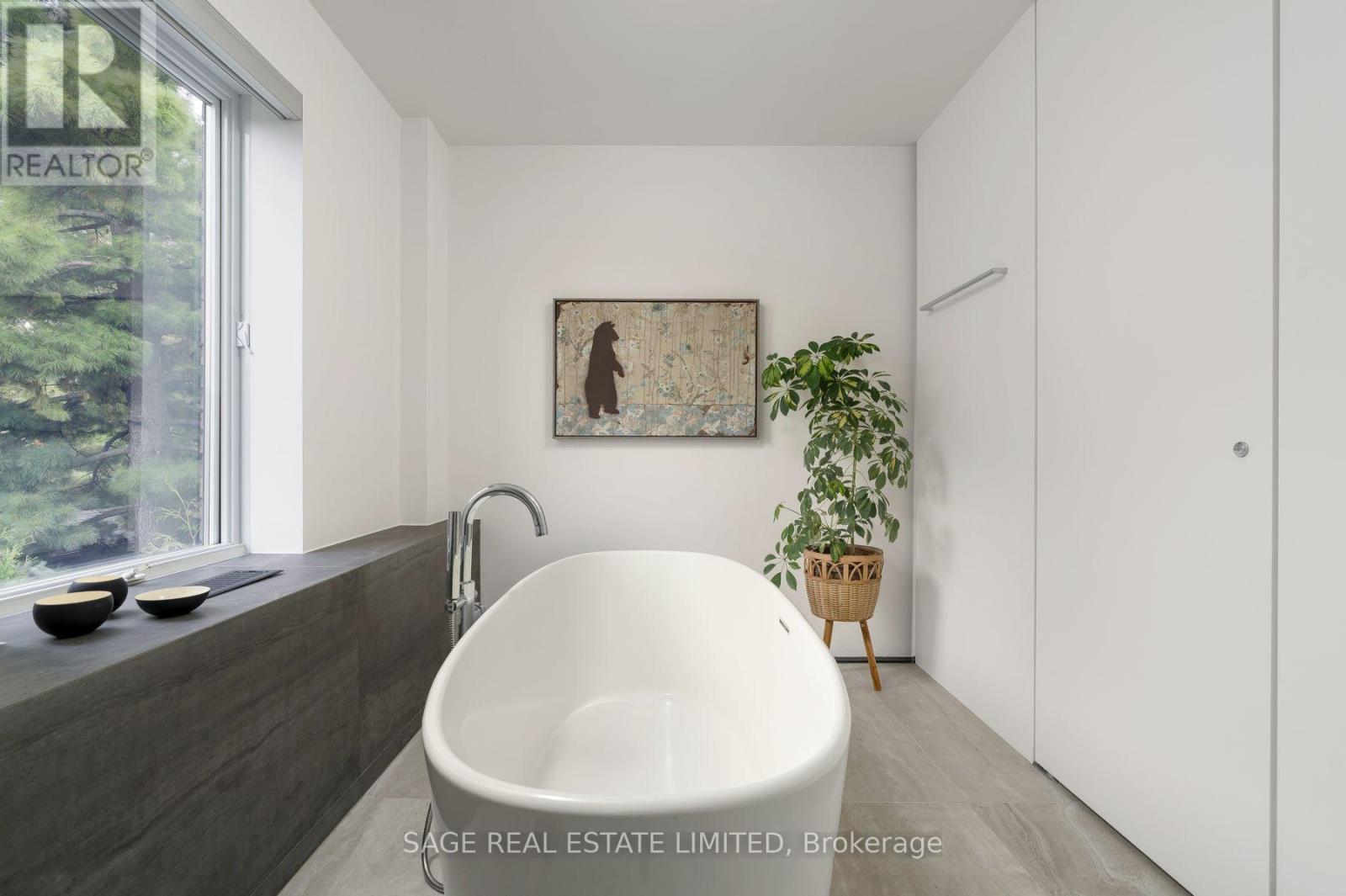 91 MAPLEWOOD AVENUE - 26
