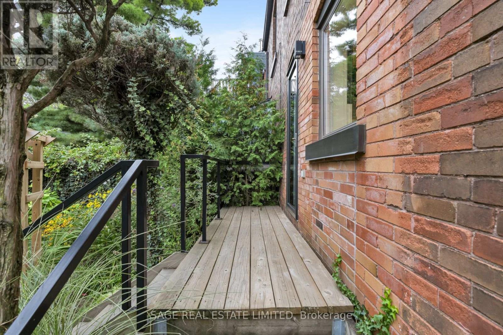 91 MAPLEWOOD AVENUE - 37