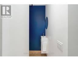 91 Maplewood Avenue, Toronto, ON M6C1J4 Photo 11