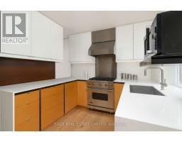 91 Maplewood Avenue, Toronto, ON M6C1J4 Photo 15
