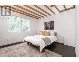 91 Maplewood Avenue, Toronto, ON M6C1J4 Photo 18