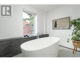91 Maplewood Avenue, Toronto, ON M6C1J4 Photo 27