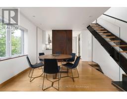 91 Maplewood Avenue, Toronto, ON M6C1J4 Photo 8