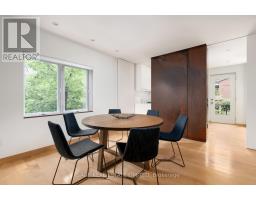 91 Maplewood Avenue, Toronto, ON M6C1J4 Photo 9