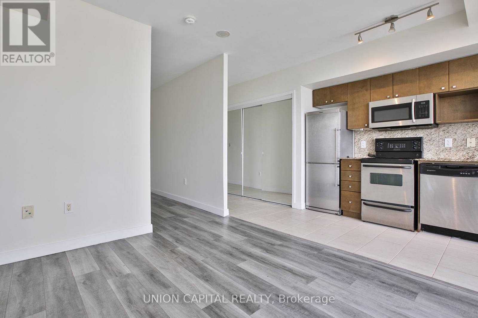 #2809 11 BRUNEL COURT - Image 22
