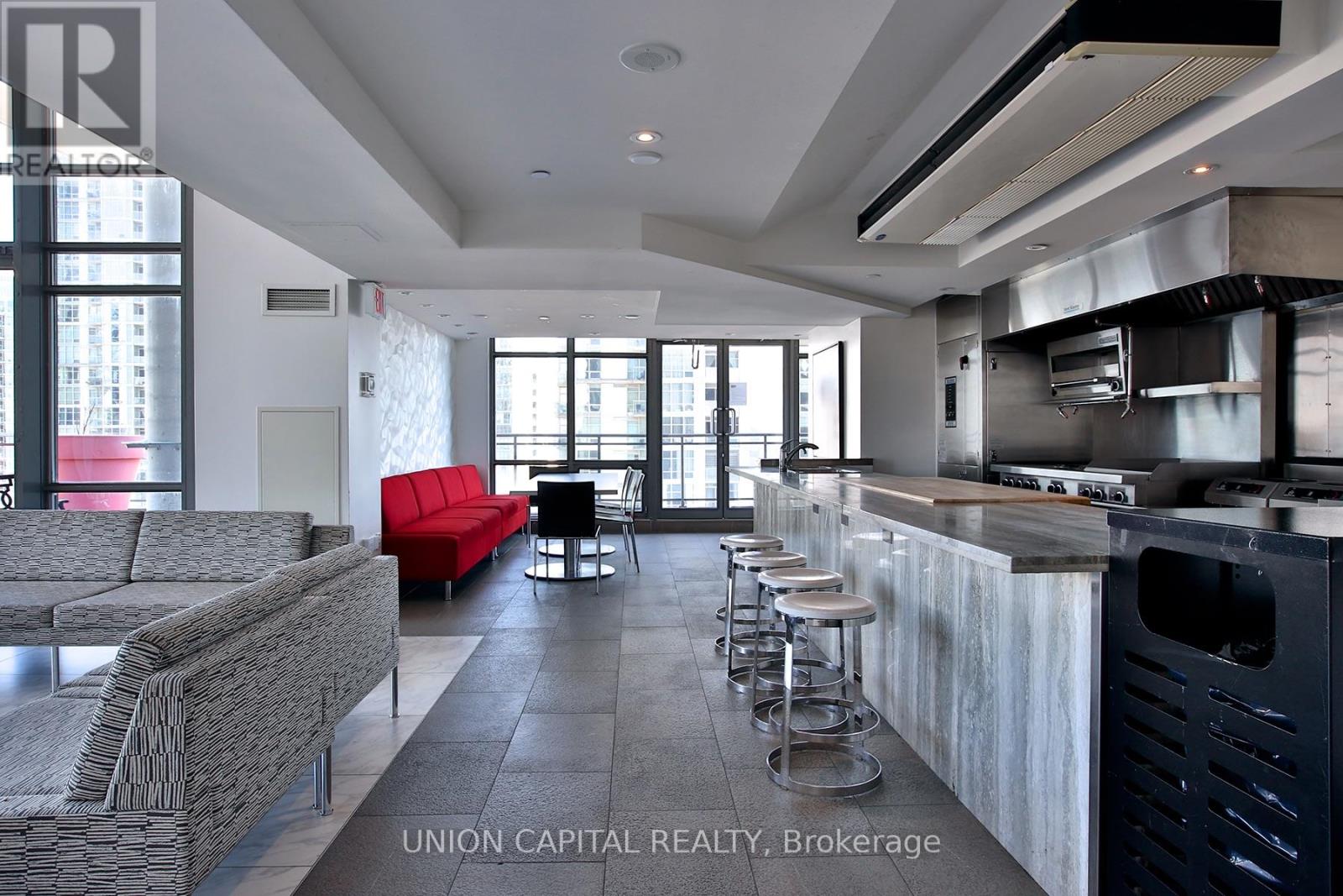 #2809 11 BRUNEL COURT - Image 29