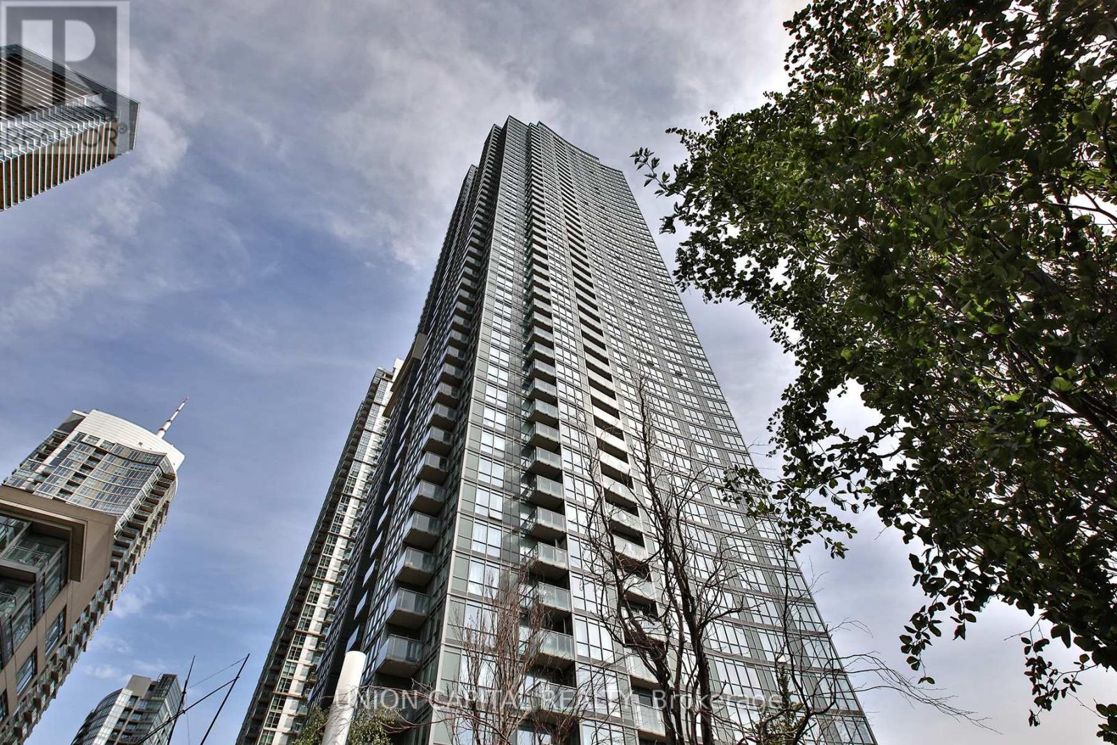 #2809 11 BRUNEL COURT - Image 33