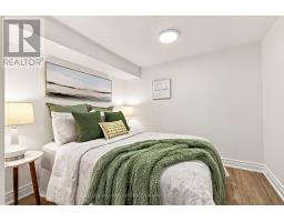 87 Olive Avenue, Toronto, ON M6G1V2 Photo 33