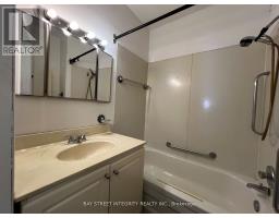 Bedroom 3 - 204 Greenfield Avenue, Toronto, ON M2N3E3 Photo 7