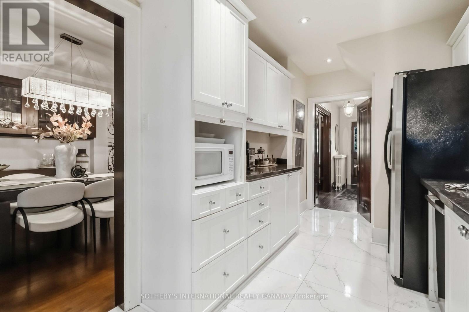 25 CORTLAND AVENUE - 11
