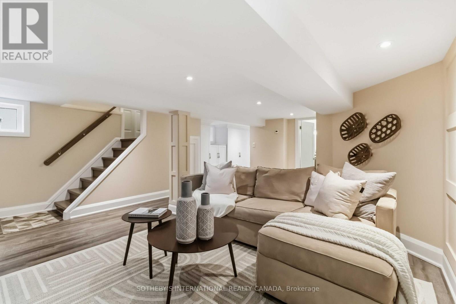 25 CORTLAND AVENUE - 22
