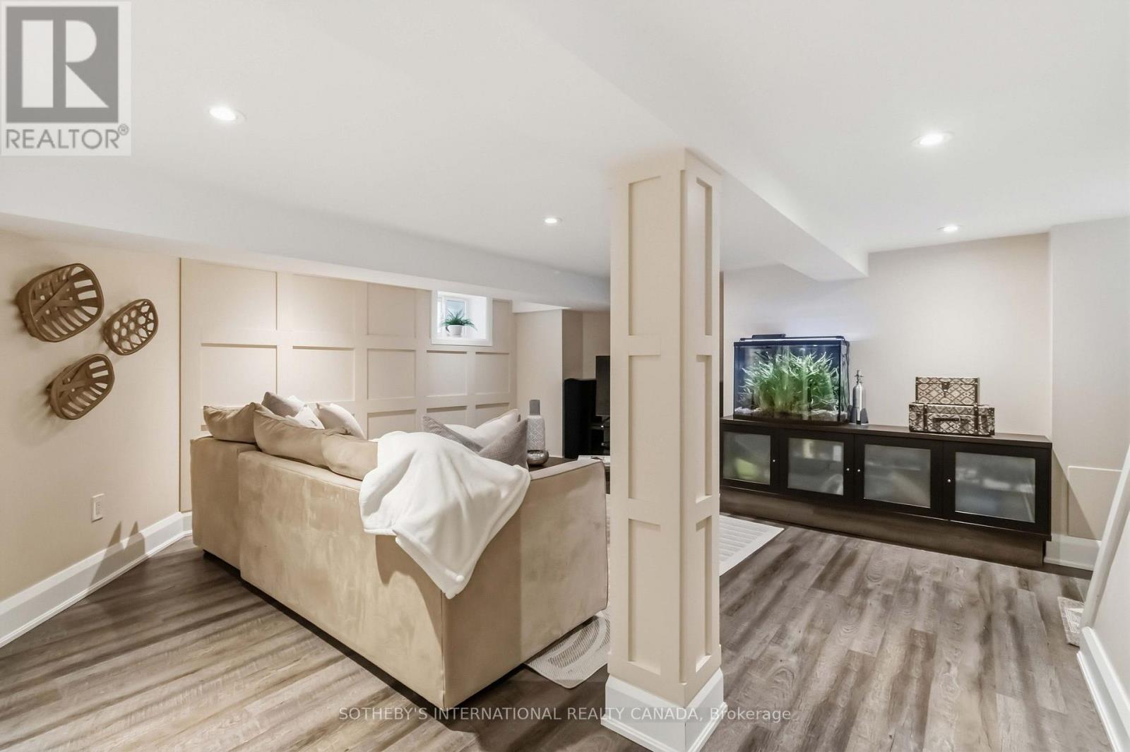 25 CORTLAND AVENUE - 23