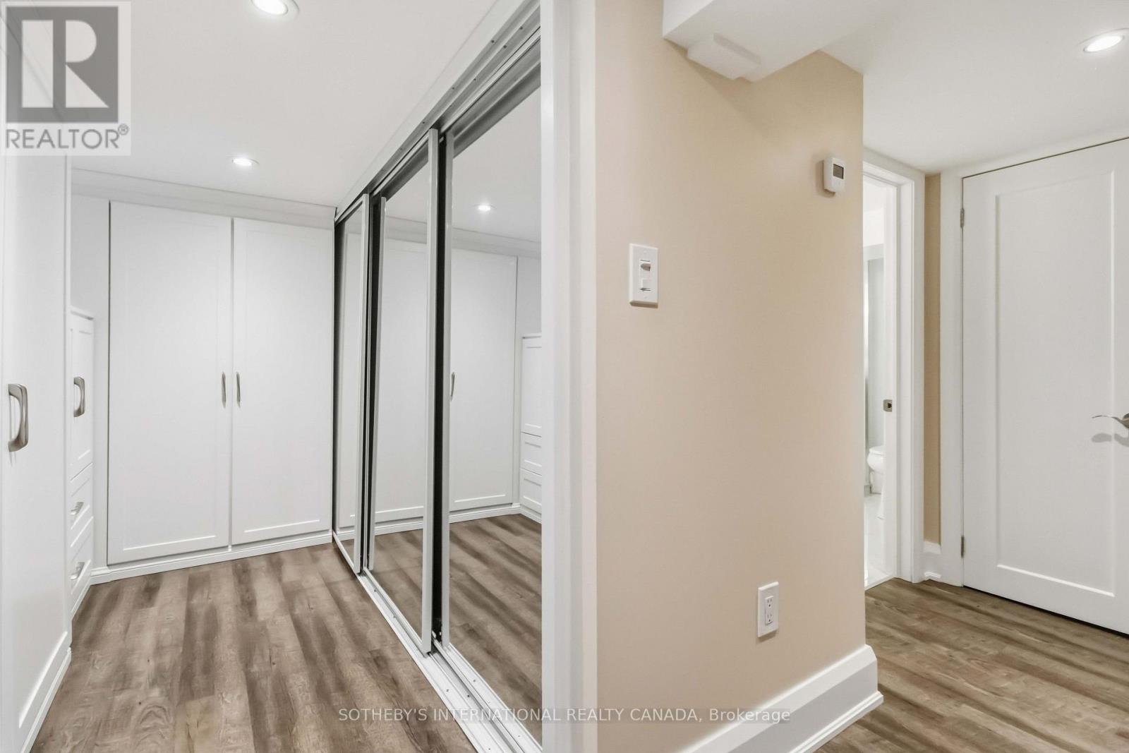25 CORTLAND AVENUE - 24
