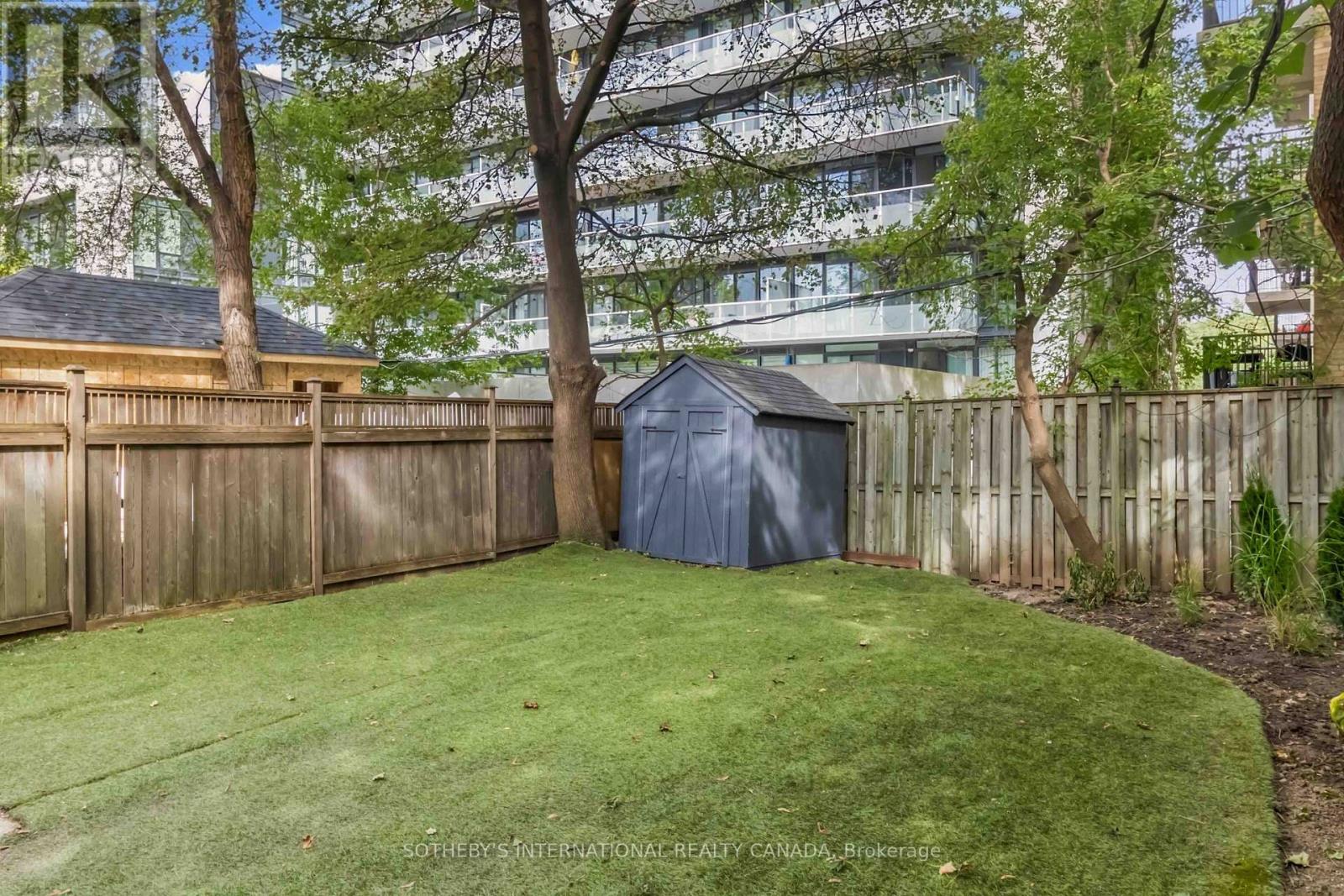 25 CORTLAND AVENUE - 27