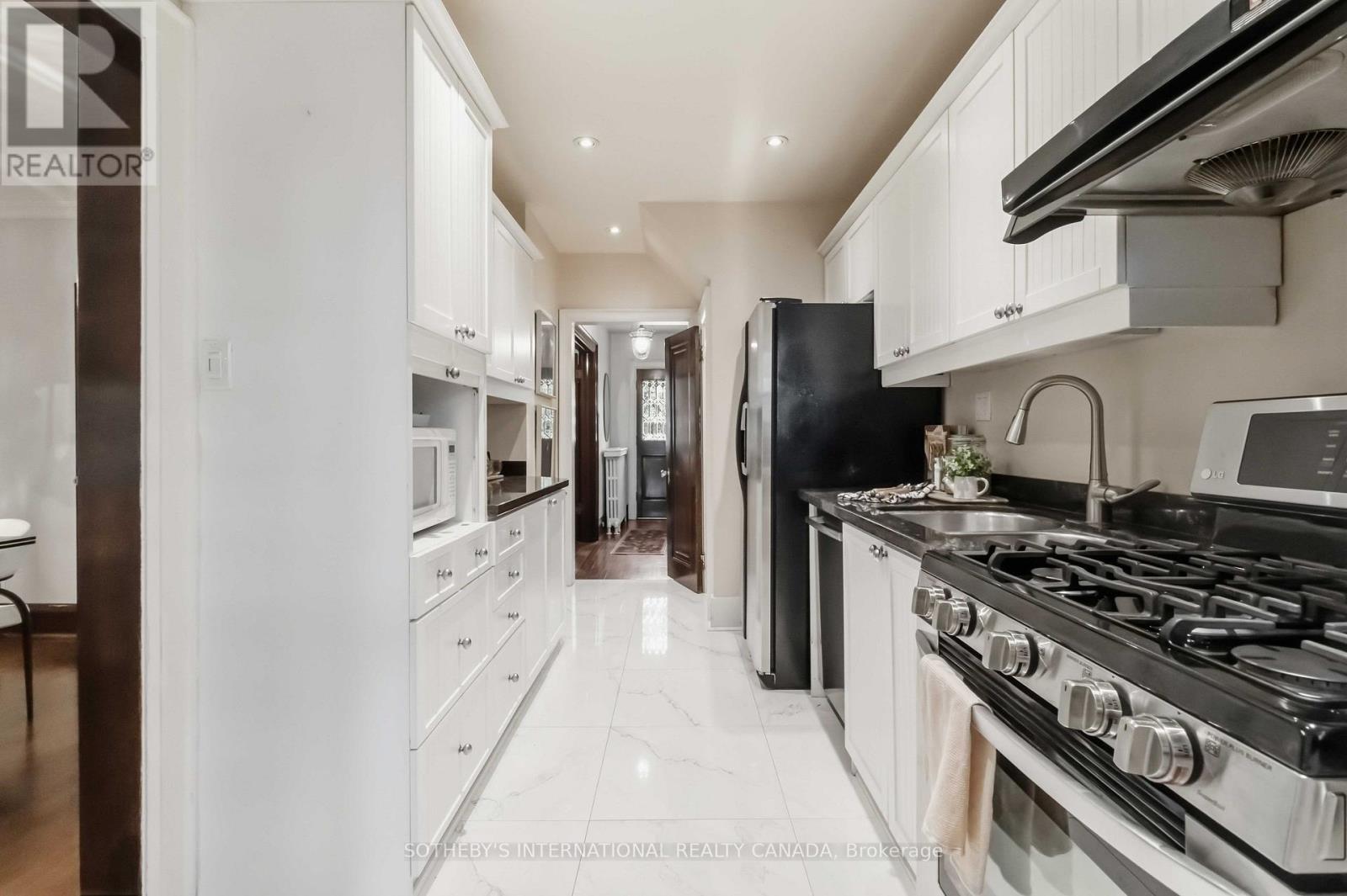 25 CORTLAND AVENUE - 9