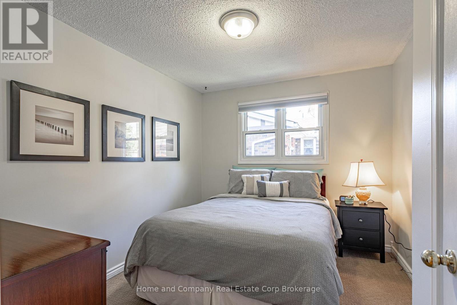 68 DEMILLE STREET - 16