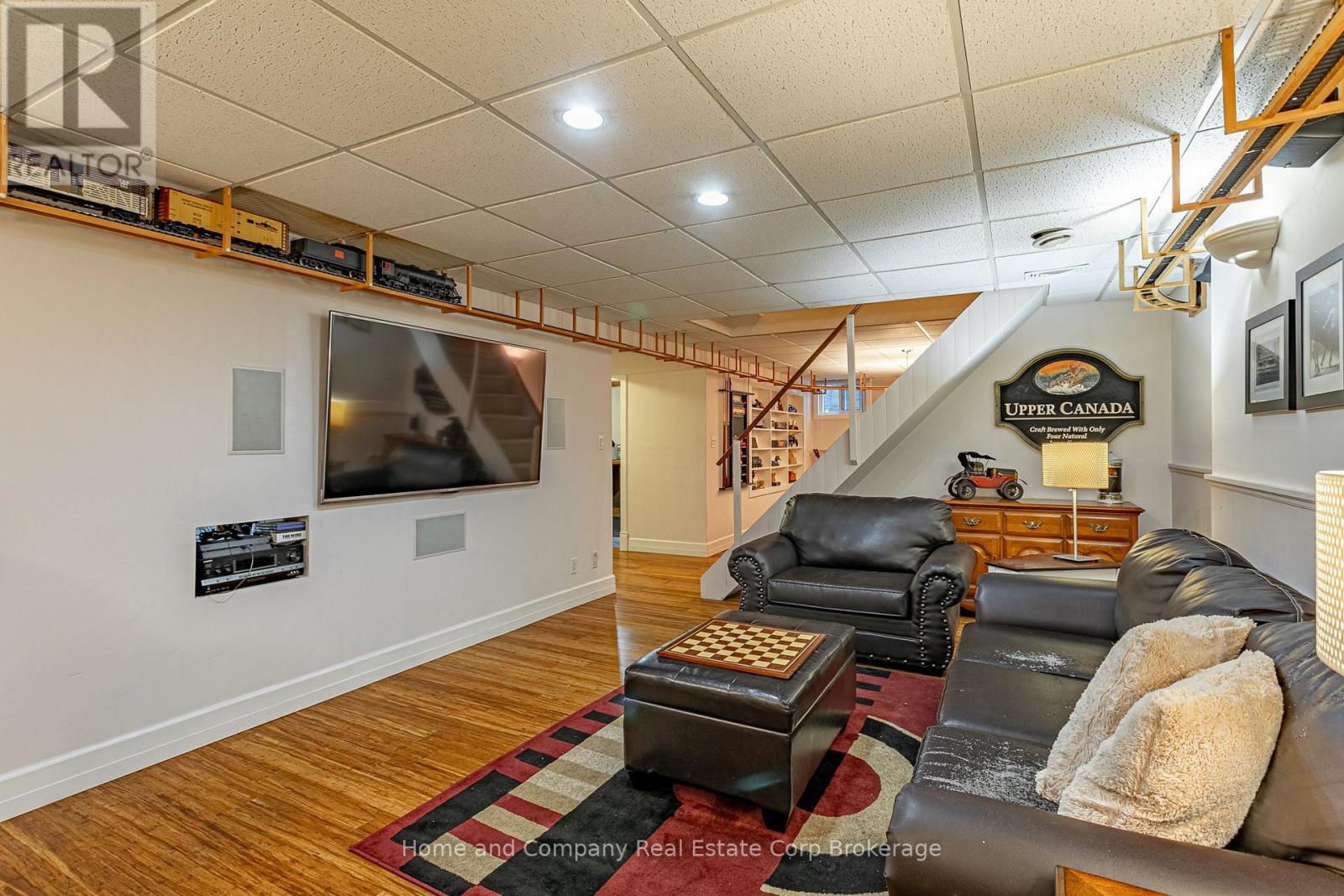 68 DEMILLE STREET - 25