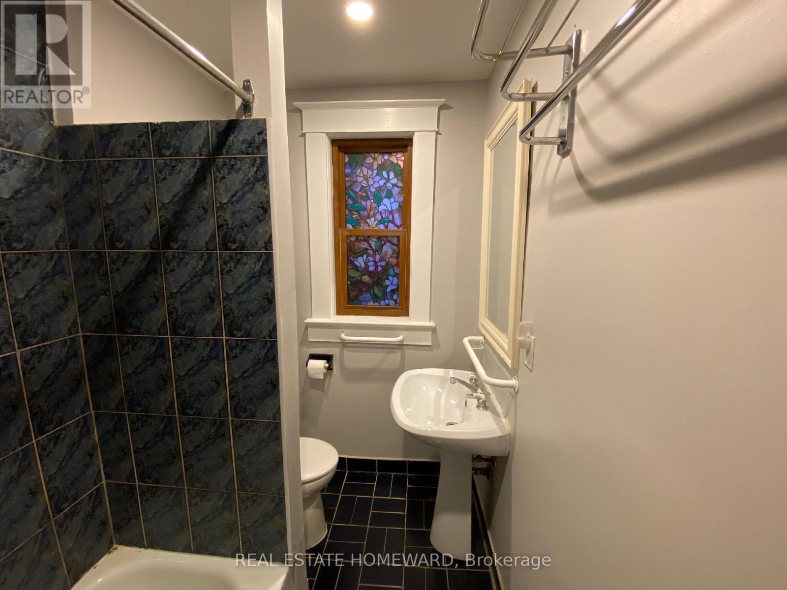 MAIN FLOOR - 15 SIMPSON AVENUE, Toronto (North Riverdale) — photo 17