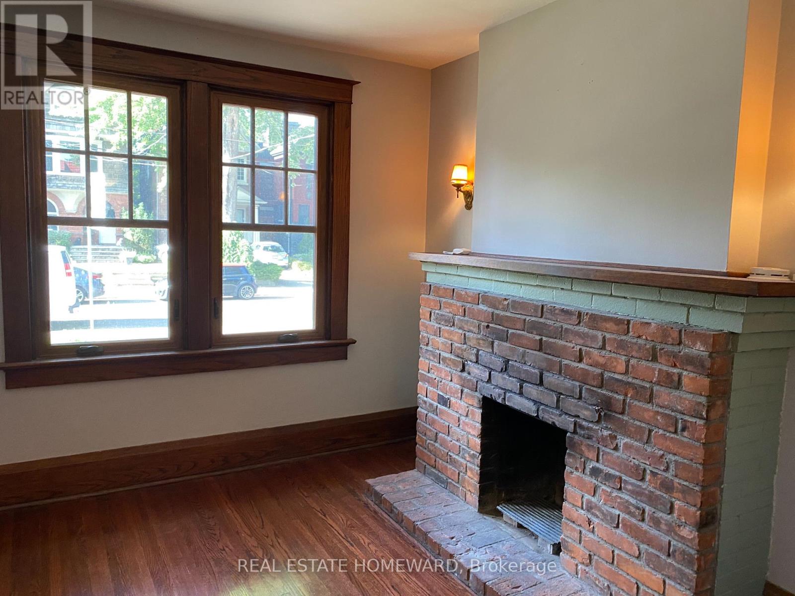 MAIN FLOOR - 15 SIMPSON AVENUE, Toronto (North Riverdale) — photo 4