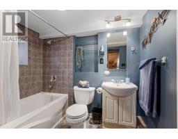 174 Heward Avenue, Toronto, ON M4M2T7 Photo 34