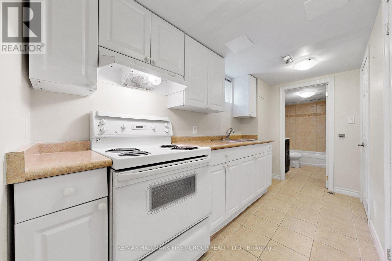 789 HILLCREST ROAD - 36