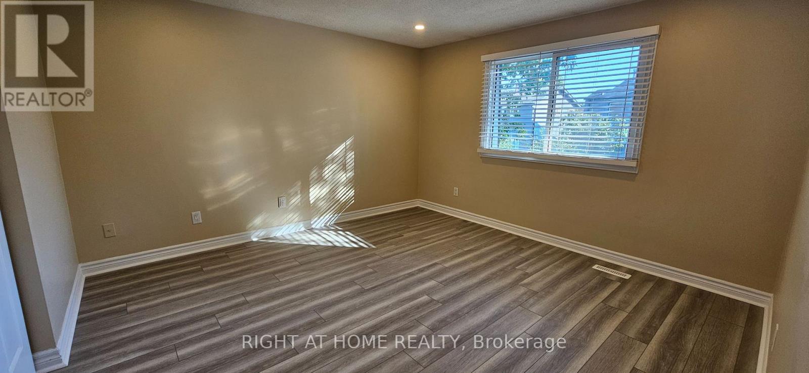 1365 Mary Street, Oshawa, ON photo 10