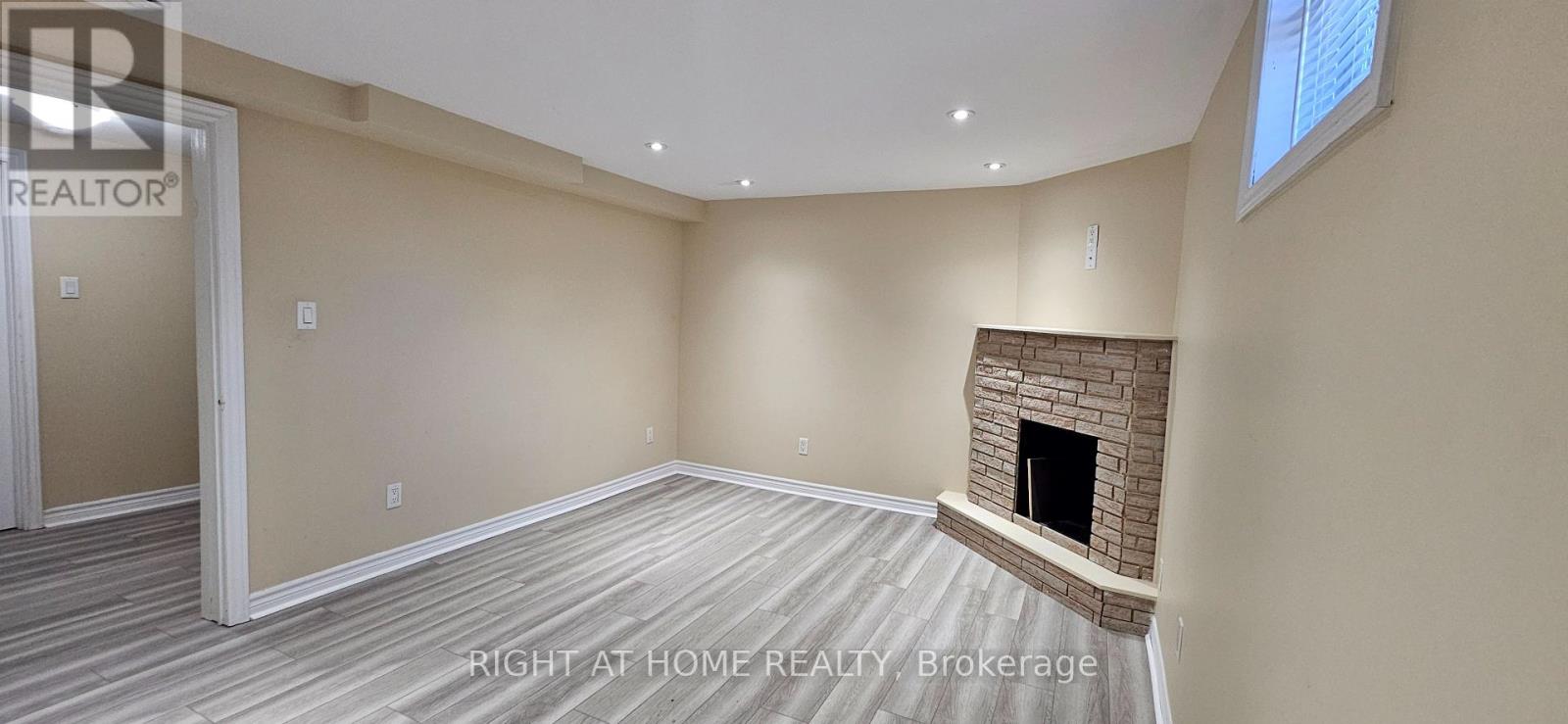 1365 Mary Street, Oshawa, ON photo 22