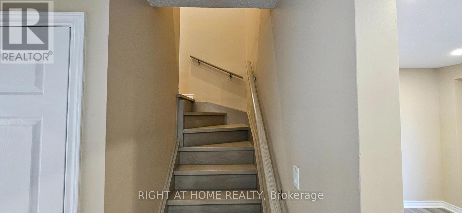 1365 Mary Street, Oshawa, ON photo 8