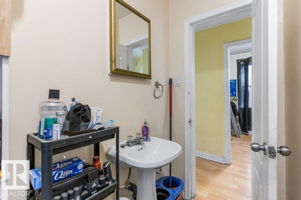 12029 62 ST NW - 15