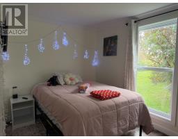 3 Banting Street thumbnail 11