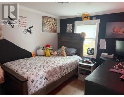 3 Banting Street thumbnail 16