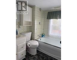 3 Banting Street thumbnail 19