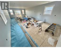 81A Commonwealth Drive thumbnail 14
