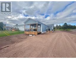 81A Commonwealth Drive thumbnail 2