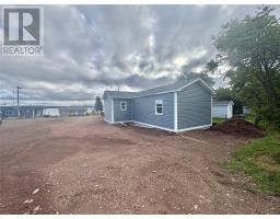 81A Commonwealth Drive thumbnail 9