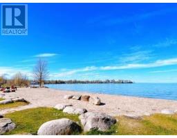 699 Innisfil Beach Road, Innisfil, ON L9S4E4 Photo 20