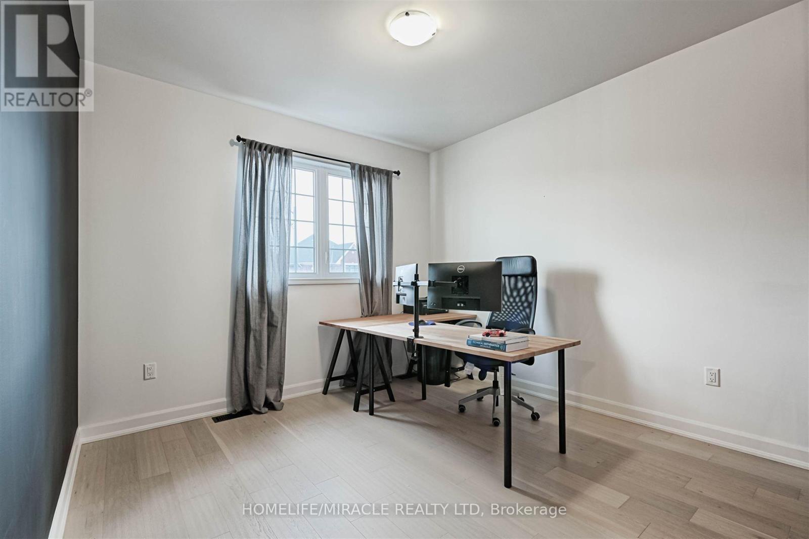 50 CHORUS CRESCENT - 14