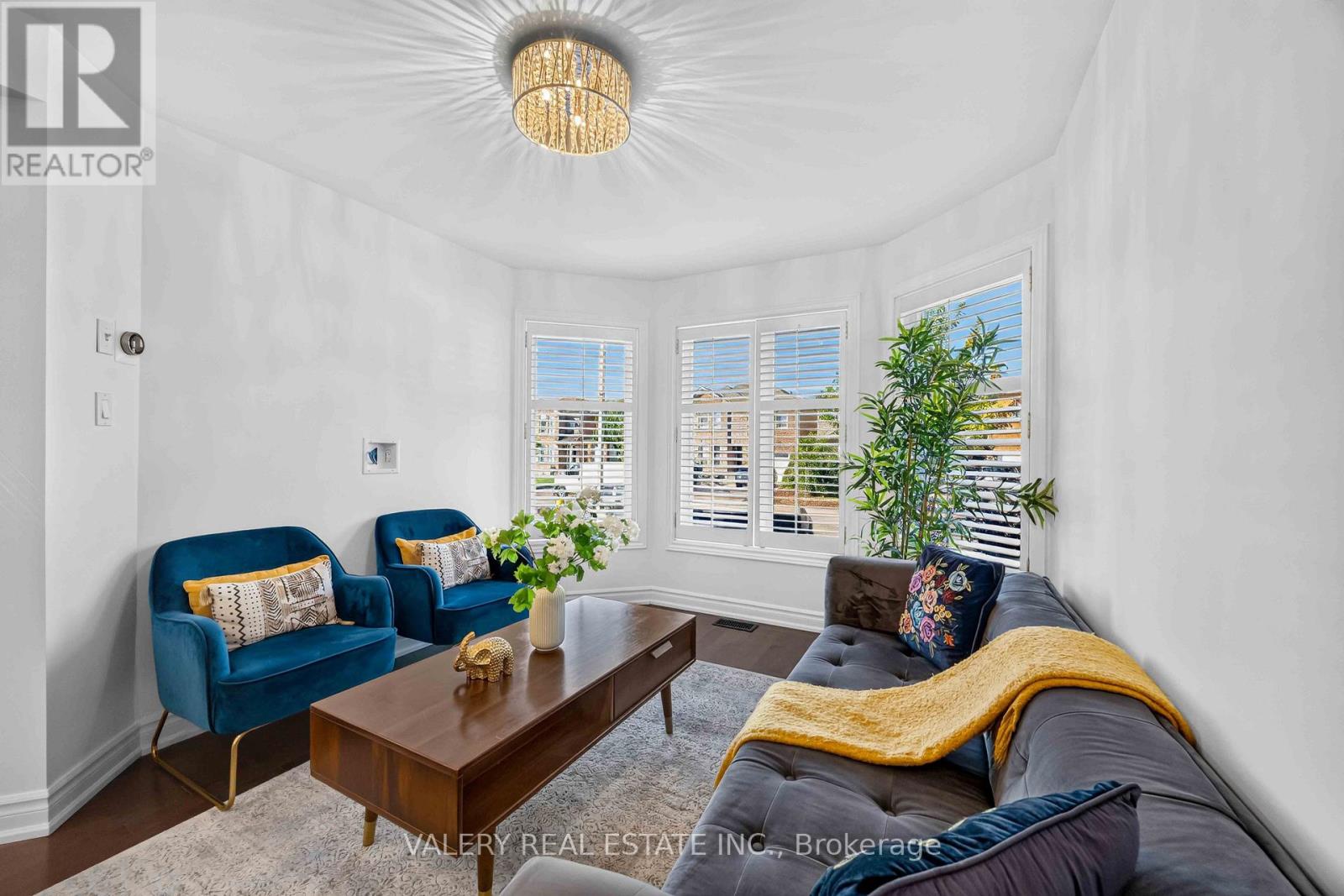 27 LAVENDER PLACE - 7