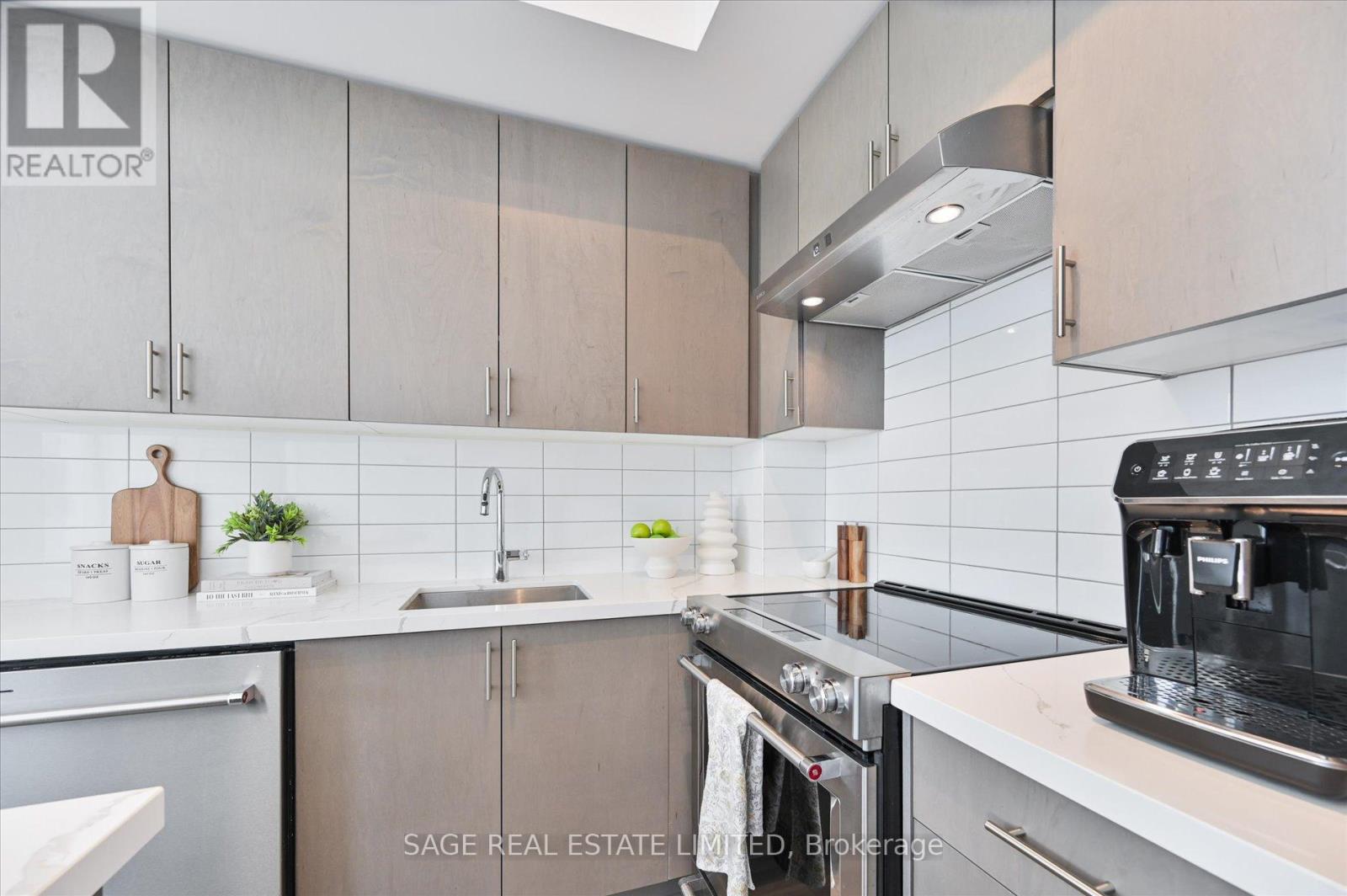 2518 - 9000 JANE STREET, Vaughan (Concord) — photo 10