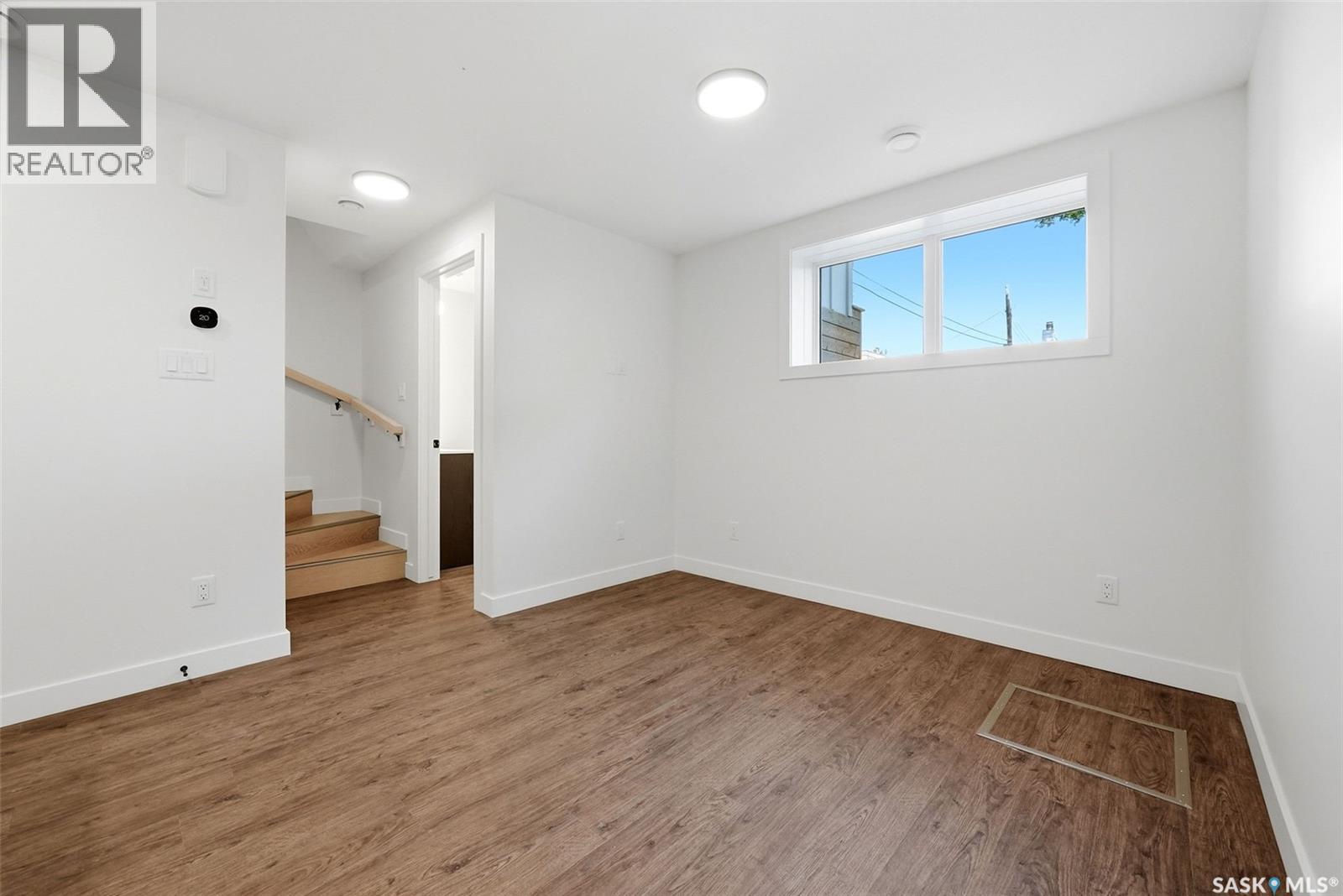 1324 Empress STREET - Image 39