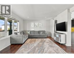4pc Bathroom - 404 Redwood Crescent, Warman, SK S0K4S2 Photo 8