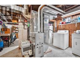 1080 9th Avenue Sw, Moose Jaw, SK S6H5X5 Photo 18